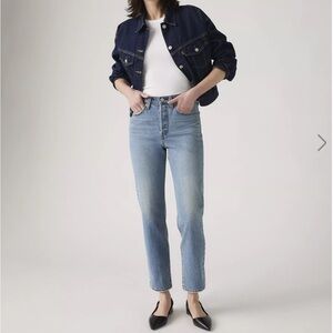 Levi's Wedgie Straight Cropped